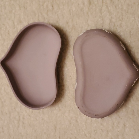 Classic Wedgewood Rare Lilac Color Jasperware Heart Shaped Trinket Box/Lid - Picture 7 of 15